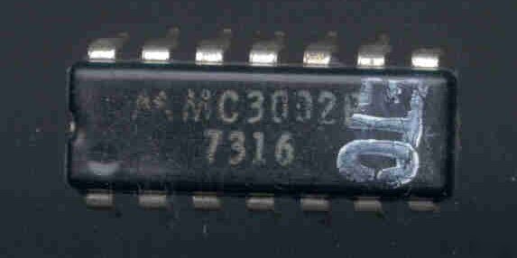 Motorola MC3002P 2-input nor-function logic gate ic