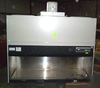 Labconco purifier class ii exhaust safety cabinet (930)