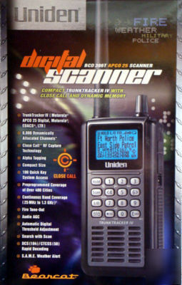 Uniden BCD396T beartracker handheld scanner