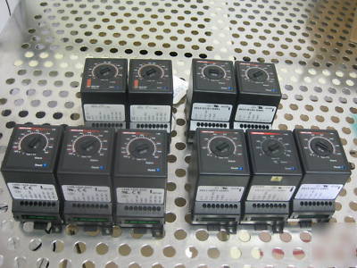 Lot of 12 watlow temperature limit control controller 
