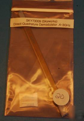 Skyworks SKY73009 direct quadrature demodulator .4-3GHZ