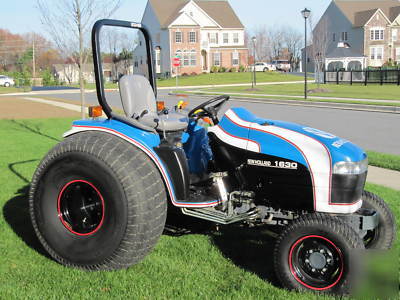 New holland 1630 boomer tractor (TC33D TC30 2030) 112HR