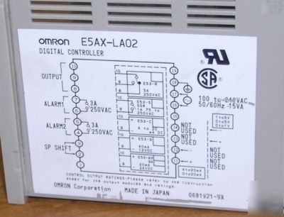 Omron E5AX-LA02 digital controller