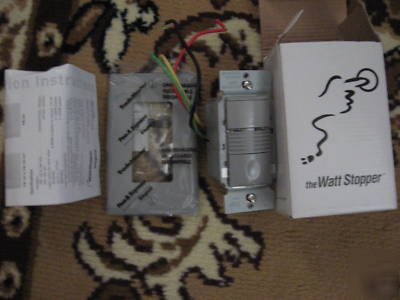 New wattstoppers relay switch 800W-120VAC-1200W-277VAC 
