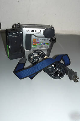 Sony mvc-FD75 mavica digital camera w/ 10X optical zoom