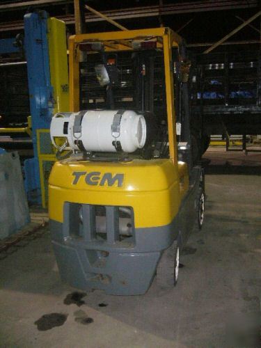 Tcm 4600 lb. fork lift cushion tires 3-stage mast 
