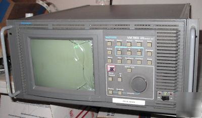 Tektronix vm 700A/vm-700A video test instruments