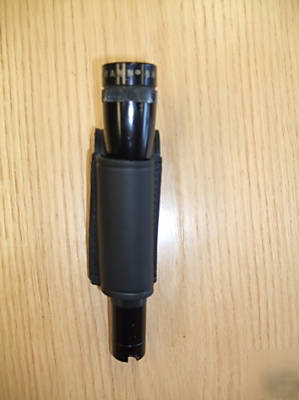 Police equipment supplies minimaglite flashlight holder
