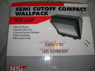 Semi-cut compact wallpack 42 watt fluorescent bronze 