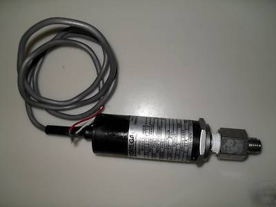 Omega PX303-5KG5V pressure transducer