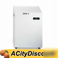 Arctic air 5 cuft white commercial chest freezer CF05