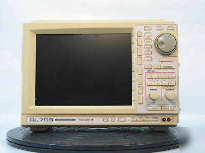 Yokogawa DL708 / 701810 digital oscilloscope 