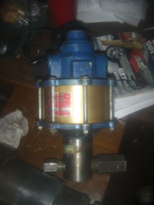 Sc hydraulic 10-500 diaphram / piston pump 55,000PSI 
