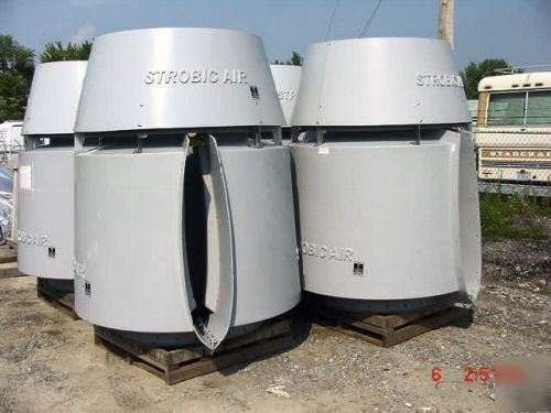 Strobic air tri-stack roof exhaust system TS3L300D12