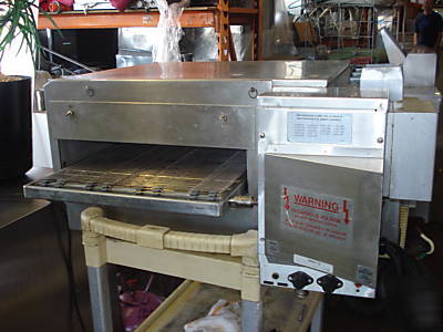 Lincoln used impinger conveyor pizza oven 