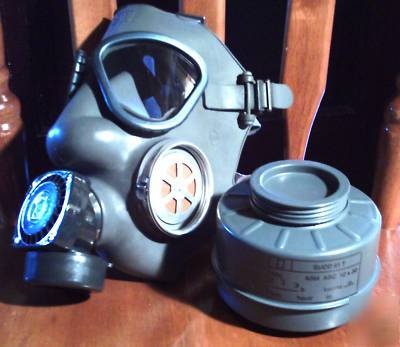 New M61 military gas mask & nbc filter w full face mask