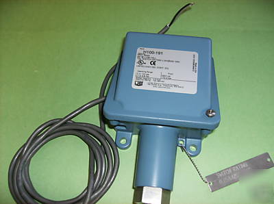 Hvac switch united electric H100-191 15A 480VAC 2500PSI