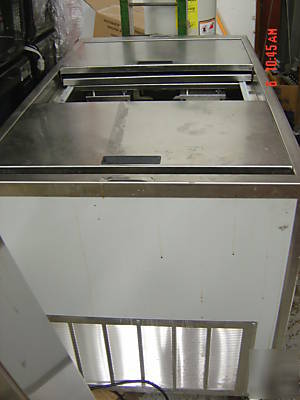 Delfield commercial refrigerator\beverage dispenser