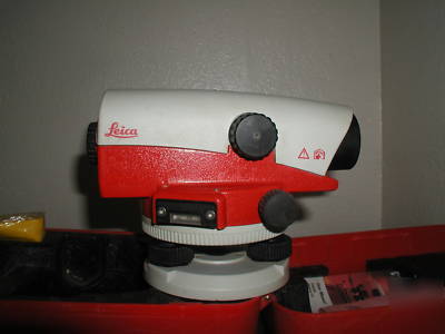 Leica NA724 builders level automatic level construction