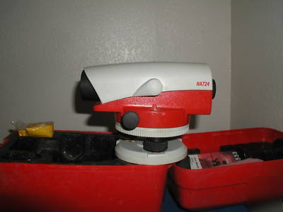 Leica NA724 builders level automatic level construction