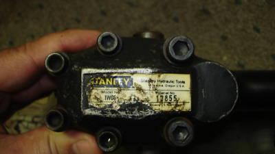 Stanley IW08 hydraulic impact wrench used
