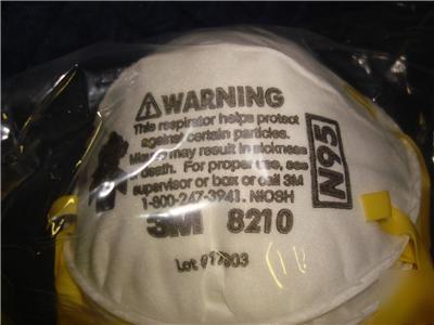 New * 20 pack 3M particulate respirator 8210, N95 face 