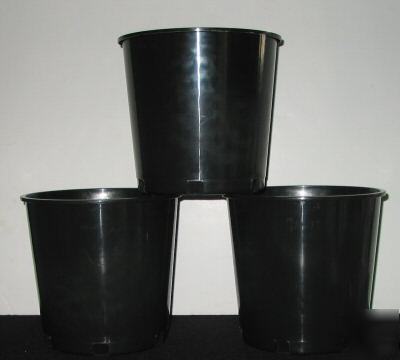 6 black buckets - plastic buckets - ice buckets