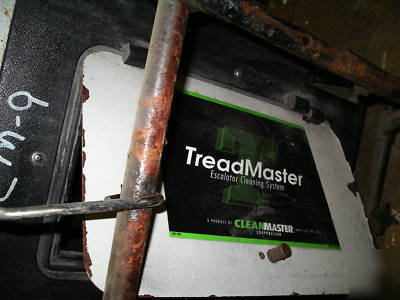 Tread master clean master escalator cleaner for parts