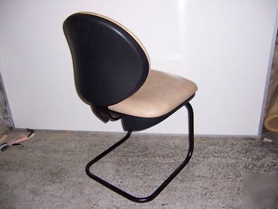 Cream smart board room chairs modern office desk seat