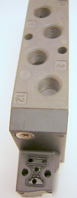 Parker P2L double solinoid operated valve 1/8
