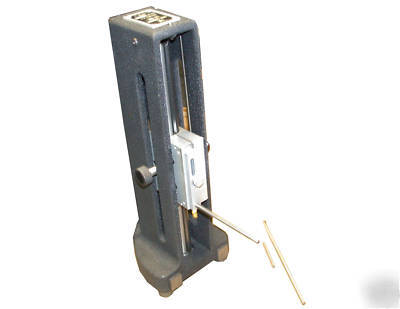 Indi-square squareness gage with case model 8