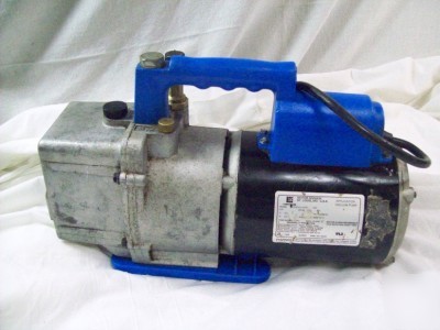 Robinair cooltech 15600 two-stage vacuum pump. used.