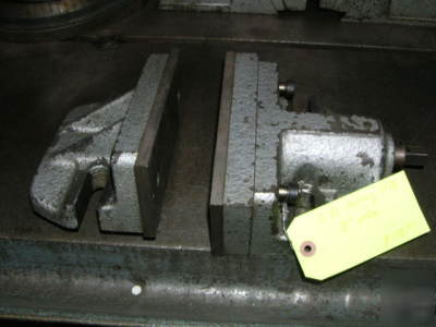 Milling vise table type
