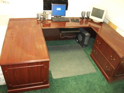 Hon u shaped desk 9400 series mahogany used