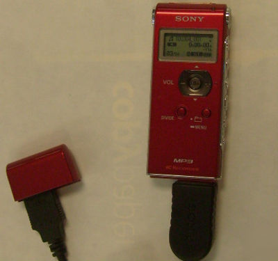 Sony icd-UX71 digital voice recorder 1GB ICDUX71 red