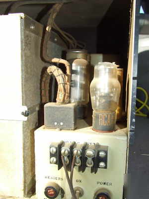 Vintage gates radio mo-2890 tube frequency monitor 