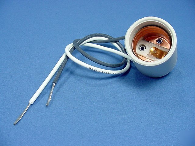Leviton porcelain lamp holder snap-in clip light socket