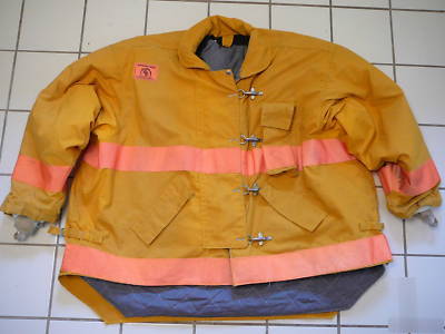 Yellow nomex turnout gear**68 coat 62 pants** nfpa