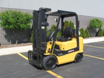 2002 caterpillar 5,000 lb lift truck forklift 5000 