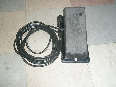 Miller 194744 rfcs-14HF foot pedal