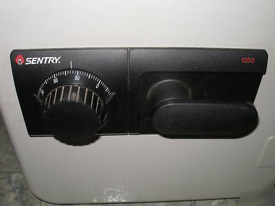 Sentry 1250 combination lock fire-safe commercial safe