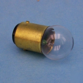 Lot of 11 ge 82 6.5V 6.6A miniature lamp / bulb