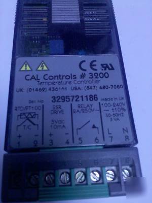 Cal 3200 1/32 din temperature setpoint controller