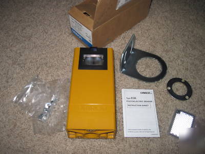 New omron photoelectric beam switch E3K R10K4 $200 