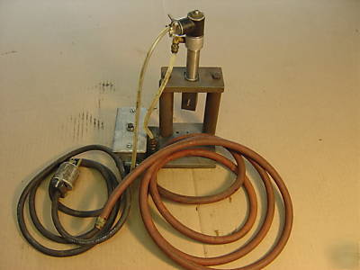 Electric pneumatic clamping tool bimba 041-lsc