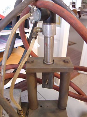 Electric pneumatic clamping tool bimba 041-lsc