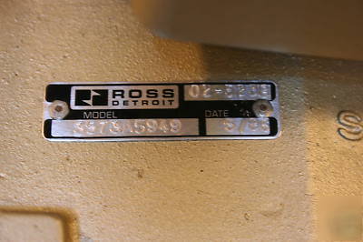 Ross detroit dual in-line valve - 3573 A5949