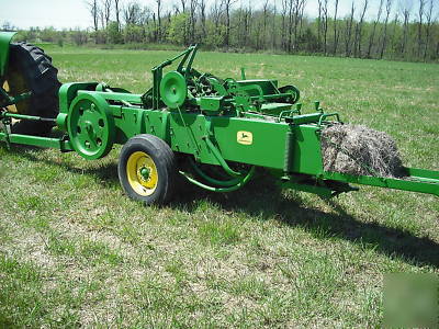 John deere 24T square baler nice condition ready to go
