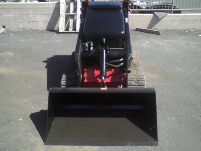 Toro dingo 525 wide track diesel ( mini skid steer )