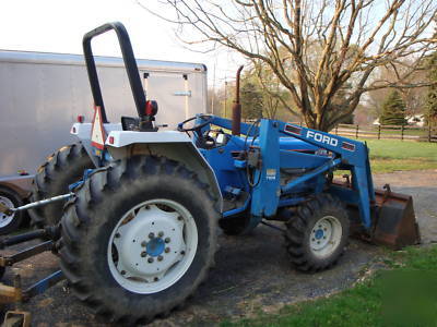 Ford 2120 4WD diesel tractor with loader low hours
